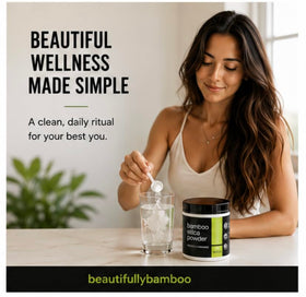 Extrait de silice de bambou Beautifully Bamboo en poudre dans un verre