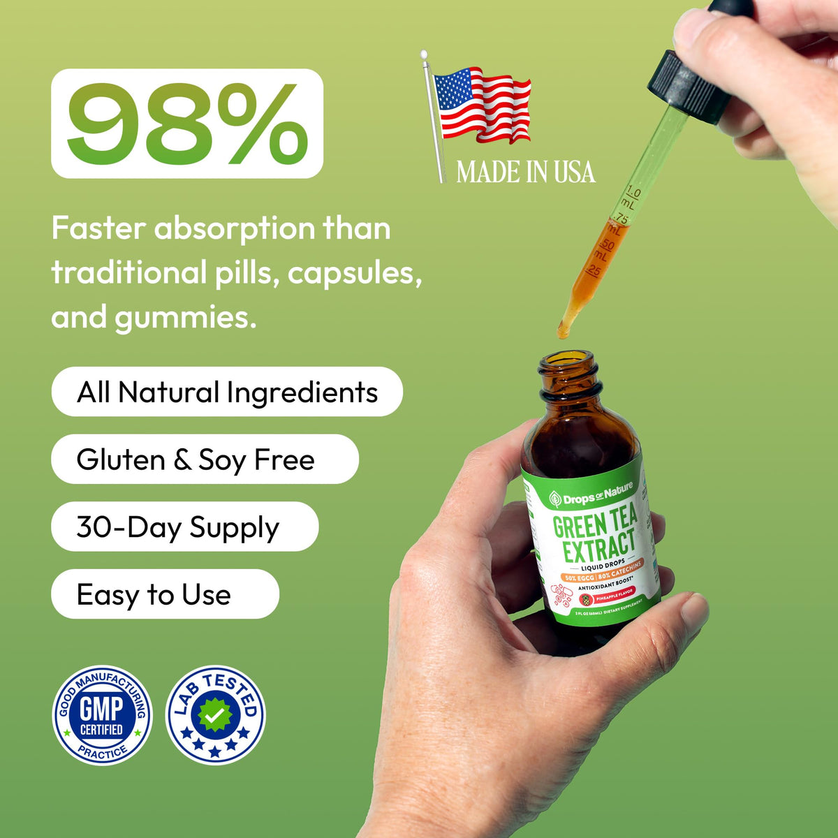 Extrait de thé vert Drops Of Nature 60 mL sur une table avec des fruits