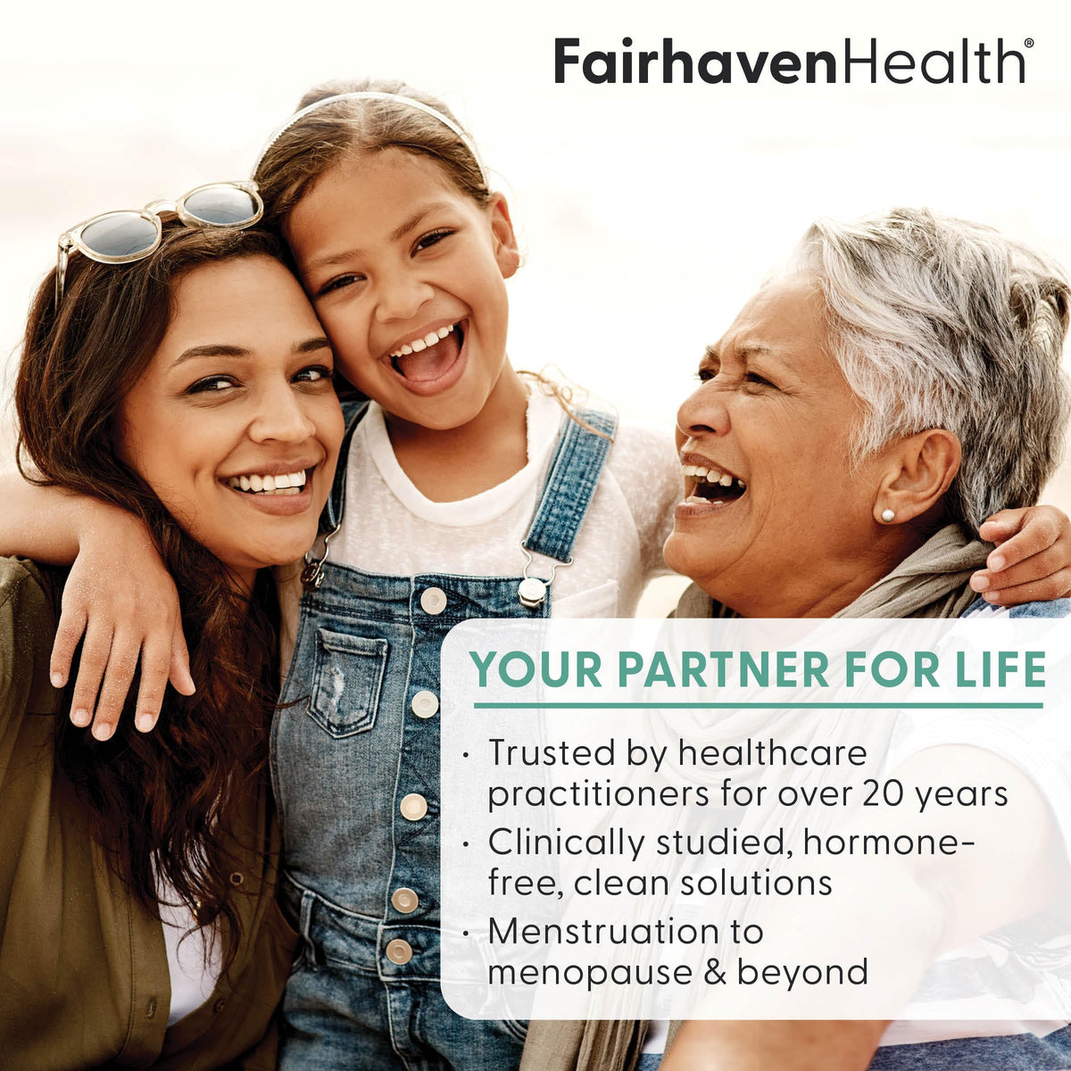 Femme prenant les Multivitamines Essentielles Fairhaven Health