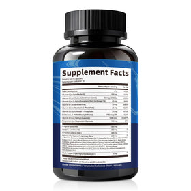 Femmetra 23-en-1 capsules sur une table en bois