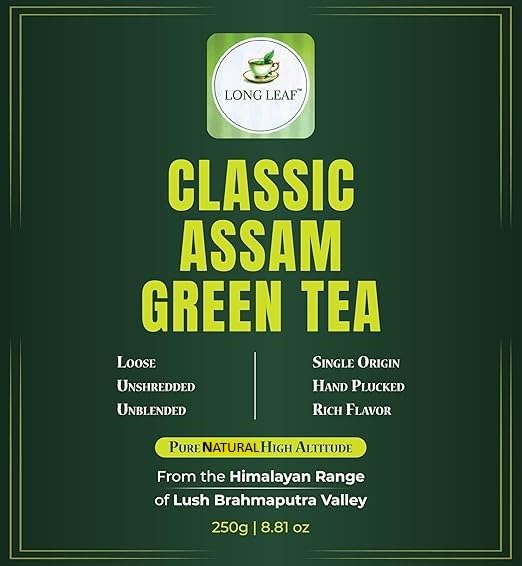 Feuilles de thé vert Assam en gros plan