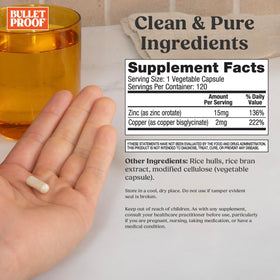 Flacon de Bulletproof Zinc avec Cuivre ouvert montrant les capsules