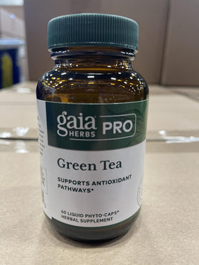 Flacon de Gaia Herbs PRO Thé Vert sur un fond blanc