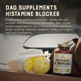 Flacon de HEART & SOIL Complément Alimentaire Histamine ouvert avec capsules visibles