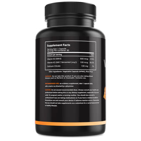 Flacon de MaxX Labs K2 600 mcg avec capsules à côté