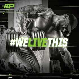 Flacon de Muscle Pharm sur un fond de cuisine