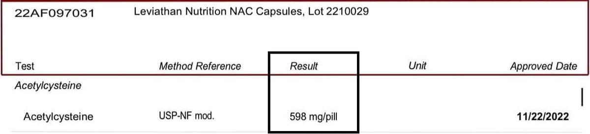Flacon de NAC 600mg avec capsules à côté