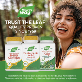 Flacon de Nature's Way Acide Pantothénique sur une table en bois