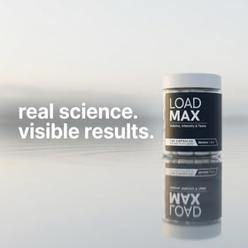 Flacon de Nevora Labs Load Max sur une table en bois