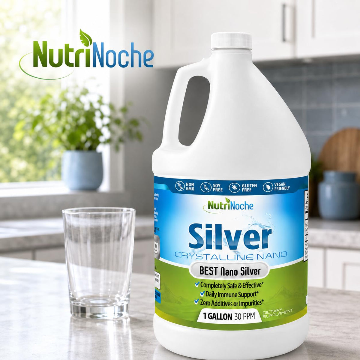 Flacon de NutriNoche dans un environnement naturel