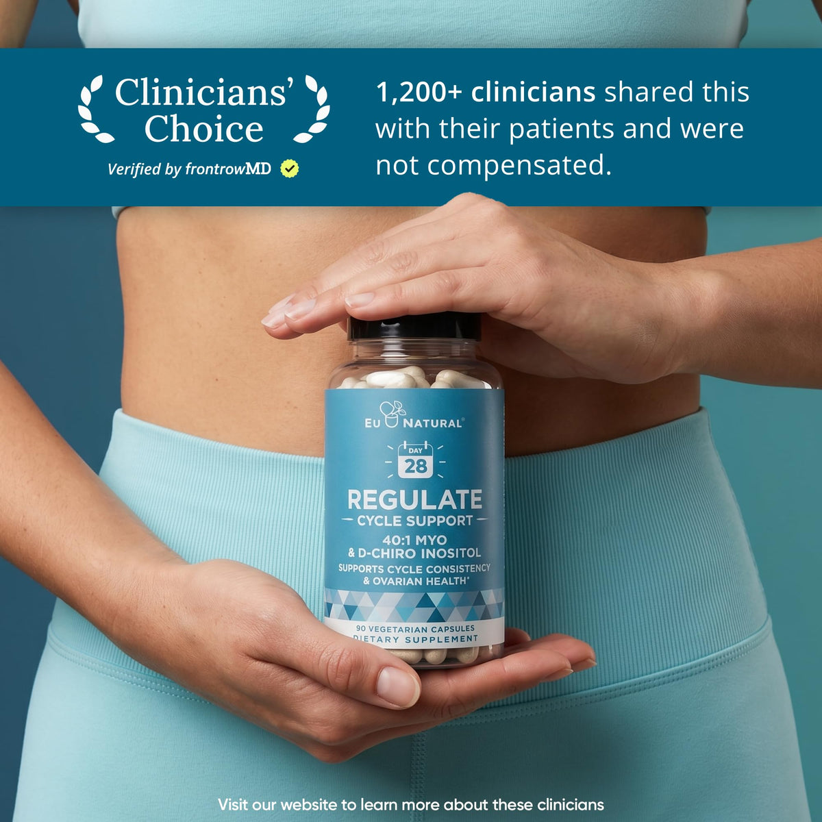 Flacon de Regulate Cycle Support d'Eu Natural avec une main tenant une capsule