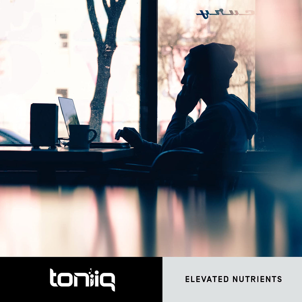 Flacon de Toniiq PQQ 40mg sur une table