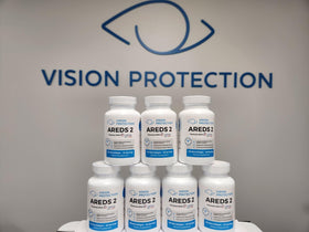 Flacon de VISION PROTECTION AREDS 2 sur un bureau