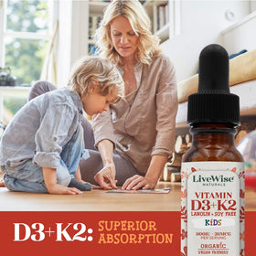 Flacon de Vitamine D3 K2 pour enfants dans un sac à dos