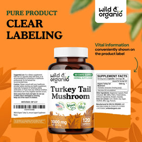 Flacon de Wild & Organic Turkey Tail sur une table en bois