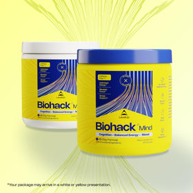 Flacon LevelUp Biohack Mind sur une table en bois