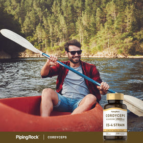 Flacon ouvert de capsules de champignon Cordyceps Piping Rock