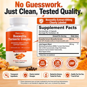 Flulight Complex Boswellia Curcuma 60 capsules à côté d'un verre d'eau