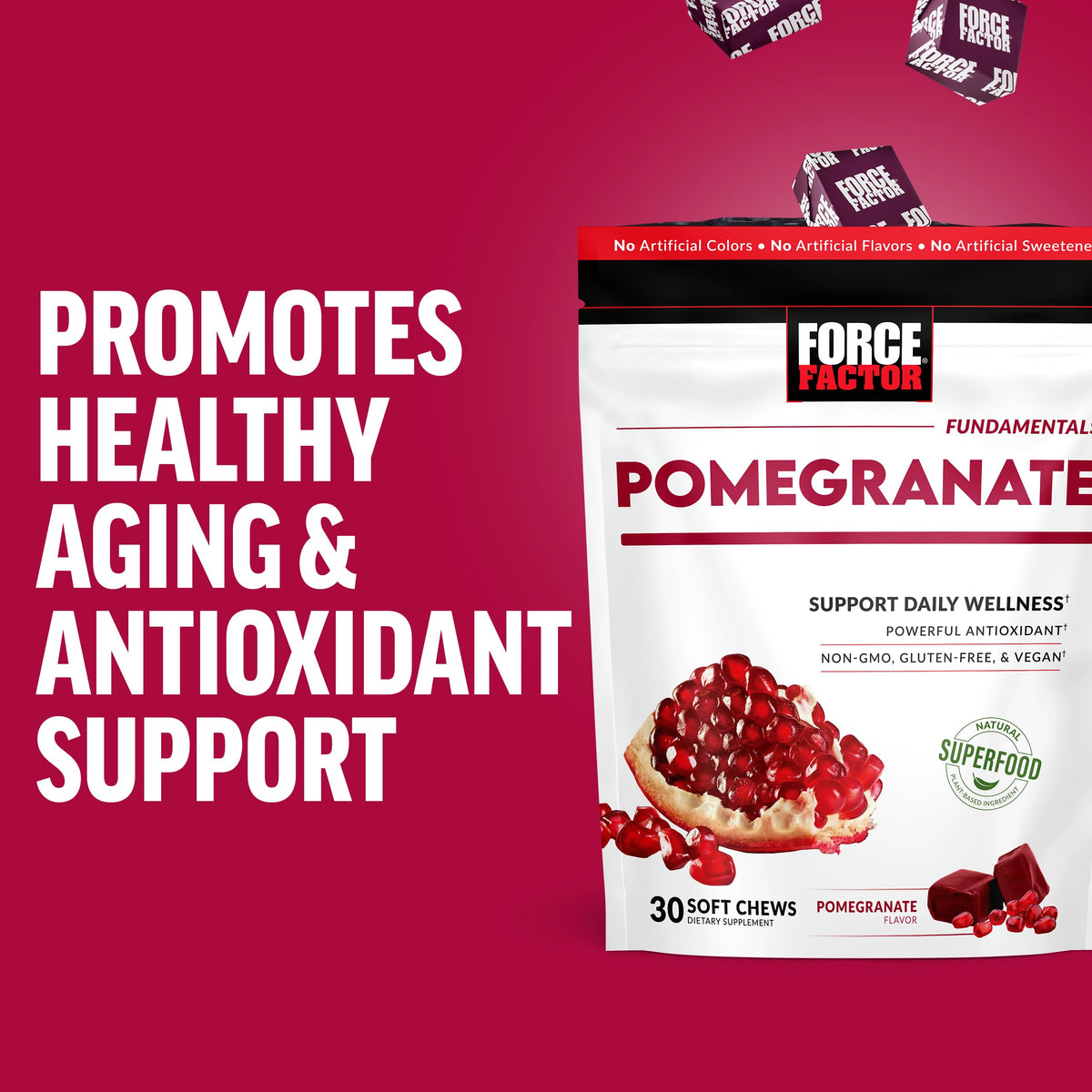 Force Factor Pomegranate Soft Chews 180g vue de côté avec des fruits de grenade