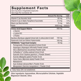 Force Factor Superfoods Collagène capsules à côté d'un verre d'eau