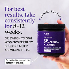 Freshly Moms Préconception Cleanse, capsules sur une surface en bois