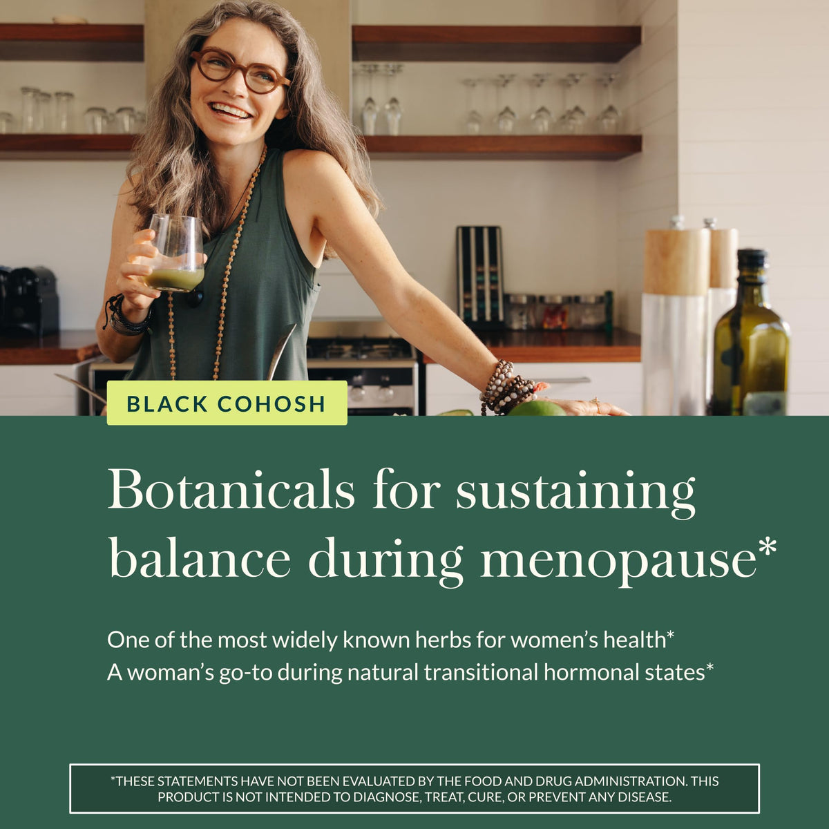 Gaia Herbs Black Cohosh avec un verre d'eau
