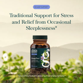 Gaia Herbs SleepThru capsules végétales sur fond blanc