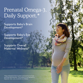 Garden of Life DHA Omega 3 gélules avec un verre d'eau