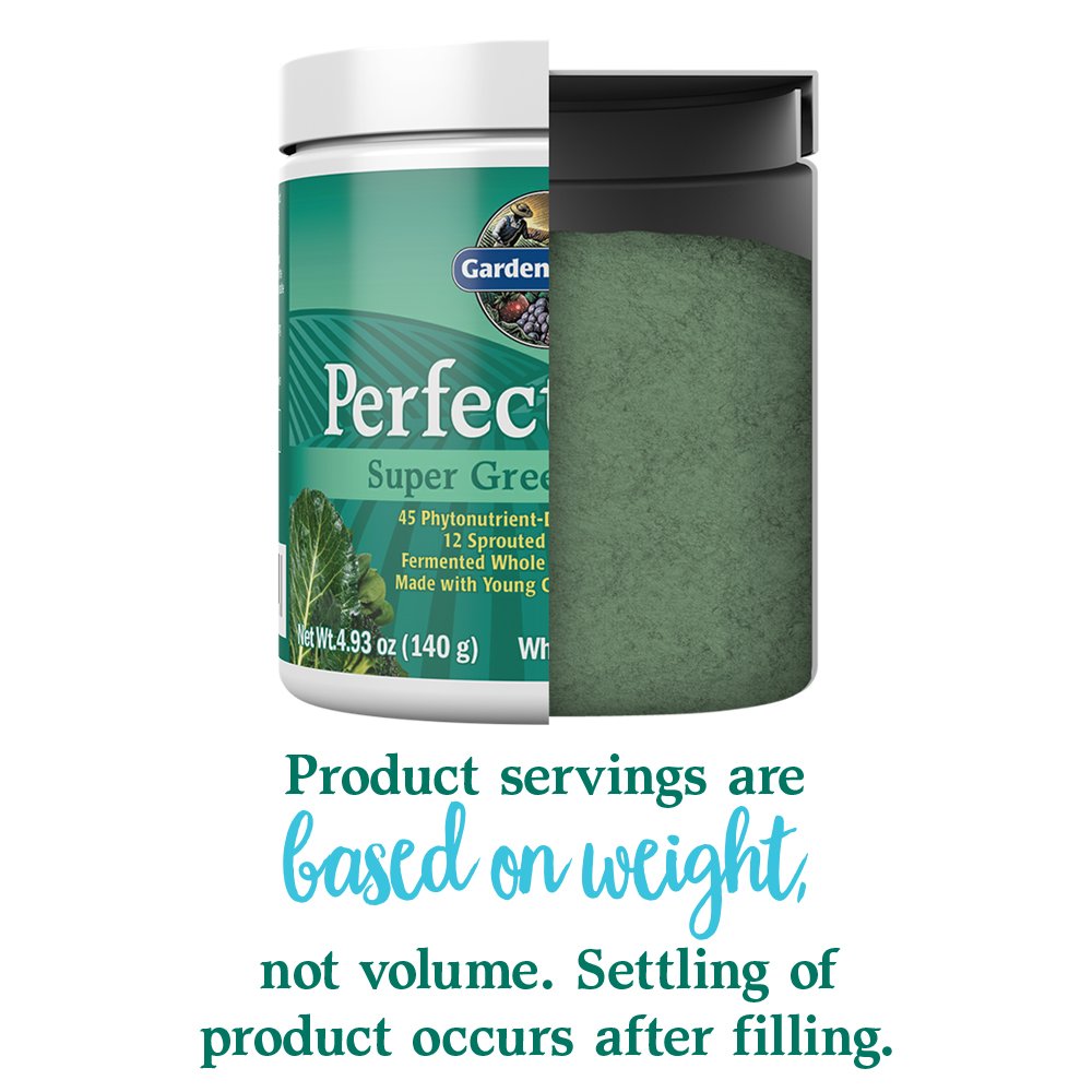 Garden of Life Perfect Food Original Super Green Formula 200g serving suggestion in a smoothie