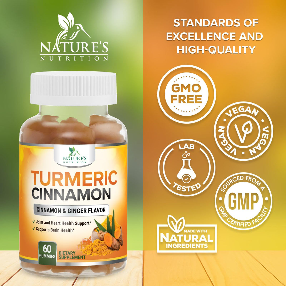 Gélifiés au curcuma Nature's Nutrition à côté d'un verre d'eau