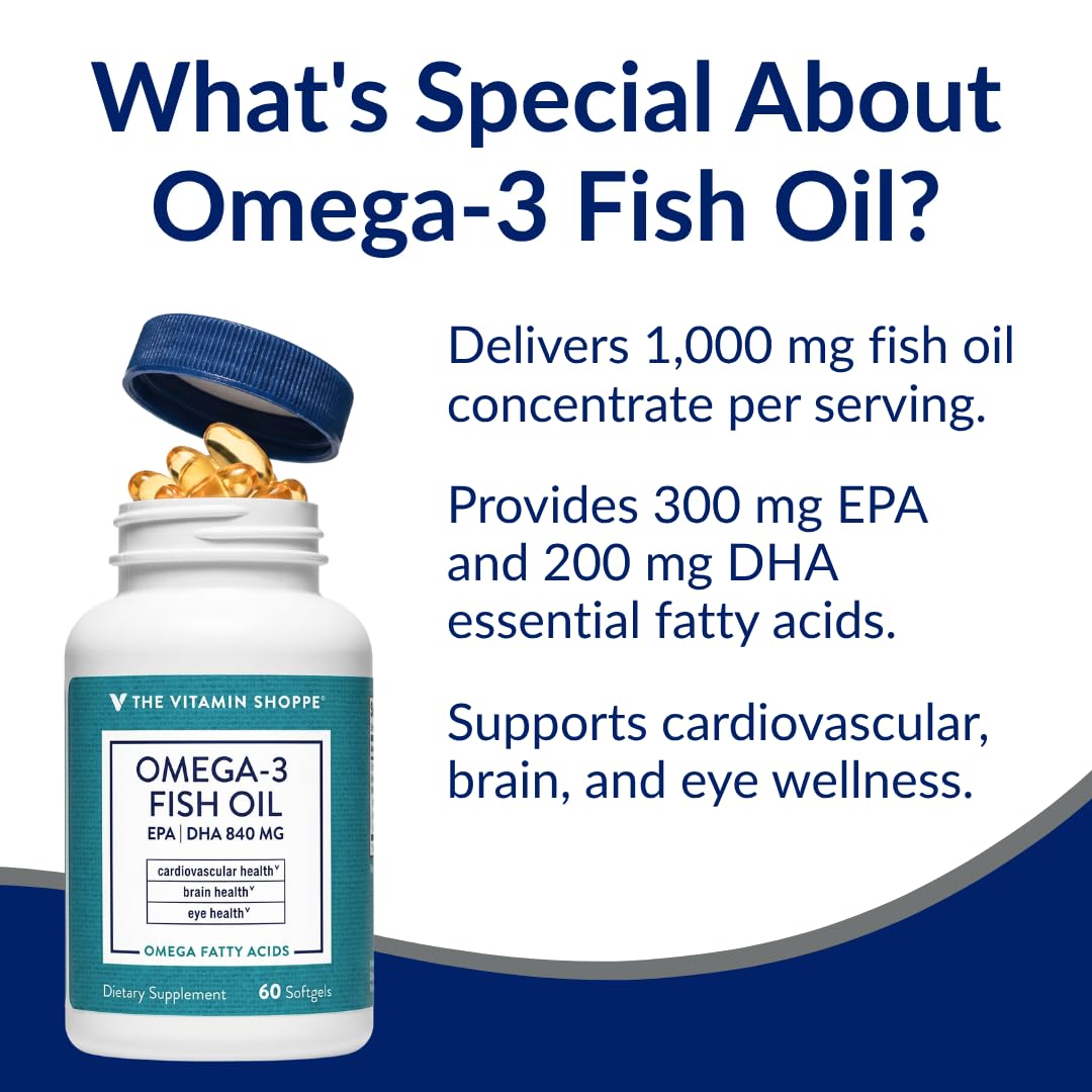 Gélule d'Omega 3 The Vitamin Shoppe tenue en main