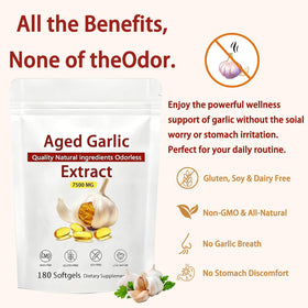 Gélule de Louma NuvaPure Aged Garlic 7500mg dans la main