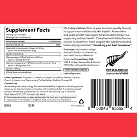 Gélule de me today Complex Astaxanthin 8mg sur une surface blanche