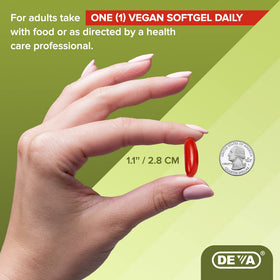 Gélule DEVA Omega-3 Végétal sur une cuillère en bois
