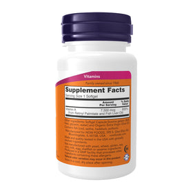 Gélule molle de NOW Foods Vitamine A 25000 UI, vue de près