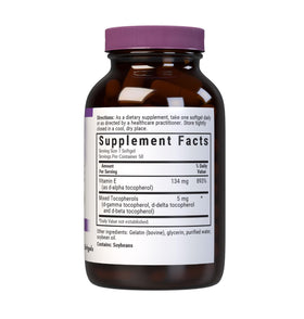 Gélule molle de Vitamine E 200 IU BlueBonnet, vue de près