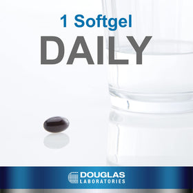 Gélule Ubiquinol-QH de Douglas Laboratories sur une surface blanche