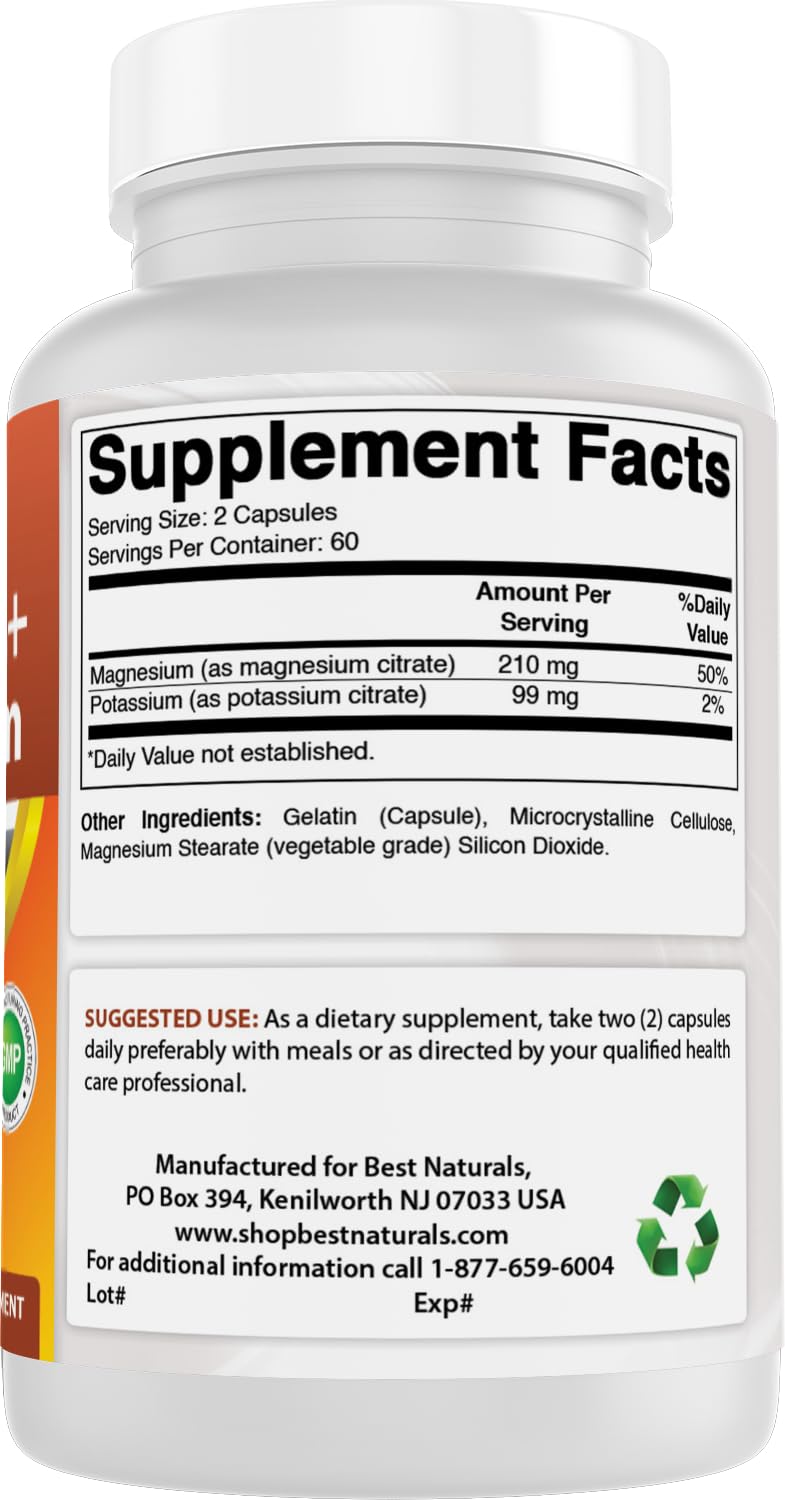 Gélules Best Naturals Potassium + Magnesium avec une tasse d'eau