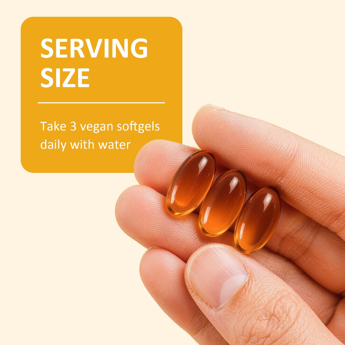Gélules d'huile de graines de citrouille PhytoVital en main