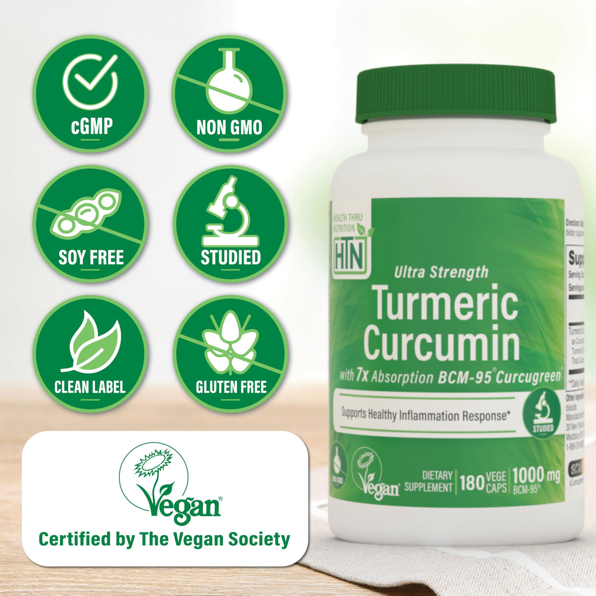 Gélules de Curcuma 1 000 mg BCM-95 sur une surface blanche