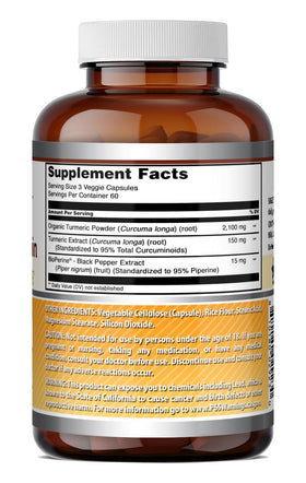 Gélules de Curcuma Curcumin d'Amazing Nutrition sur une table en bois