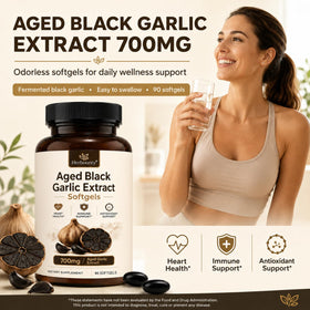 Gélules de Herbounty Extrait de Ail Noir Vieilli sur une table