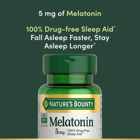Gélules de Melatonin Nature's Bounty sur une table
