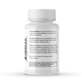Gélules de melatonine 10mg avec verre d'eau