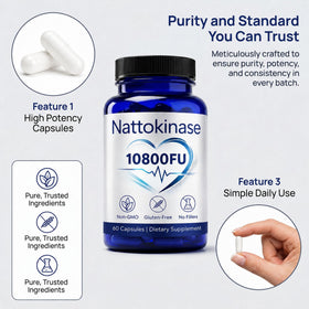 Gélules de Nattokinase 10800 FU VOSETOKELA à côté d'une tasse de thé