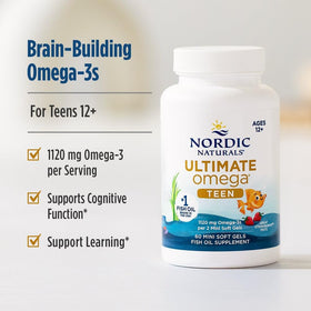 Gélules de Nordic Naturals Ultimate Omega 2X Teen dans une cuillère
