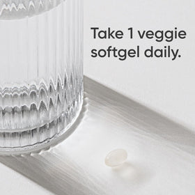 Gélules de Sports Research Vegan D3 5000iu sur fond blanc