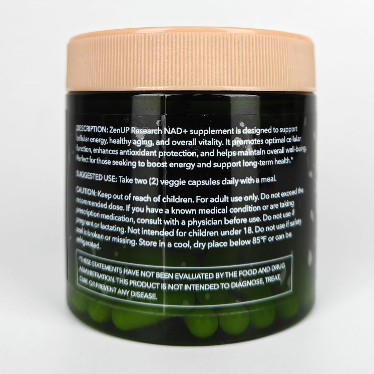 Gélules de ZenUP Complément NAD+ 1100mg sur un fond neutre