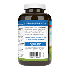 Gélules douces Carlson Vitamine D3 sur une table