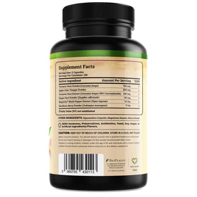 Gélules Nature's Base Curcuma et Gingembre avec un verre d'eau